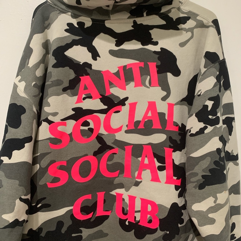 Anti Social Social Club Frozen Hoodie
sz L color Snow Camo Pink
